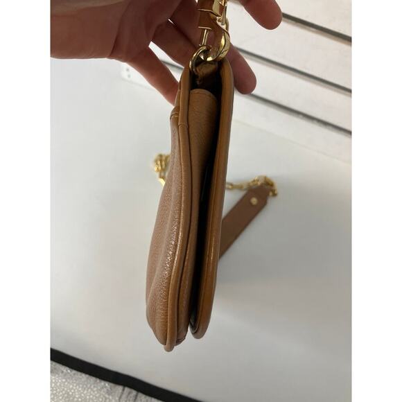 TORY BURCH SMALL LIGHT BROWN PEBBLED LEATHER CROSSBODY BAG - Picture 7 of 16